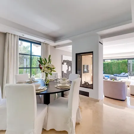 Vacation I Lina, Golf Valley, Private Heated Pool, Jacuzzi, Close To The Marina Marbella