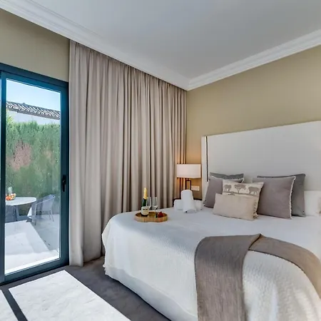 Vacation I Lina, Golf Valley, Private Heated Pool, Jacuzzi, Close To The Marina * Marbella