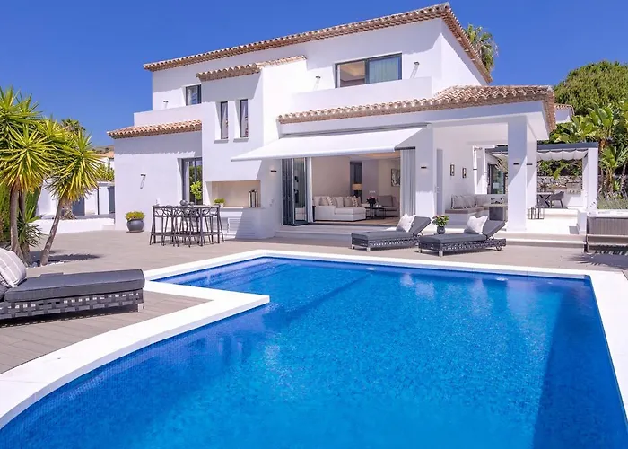 Vacation I Lina, Golf Valley, Private Heated Pool, Jacuzzi, Close To The Marina