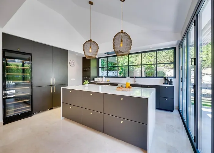 Vacation I Lina, Golf Valley, Private Heated Pool, Jacuzzi, Close To The Marina Villa Marbella