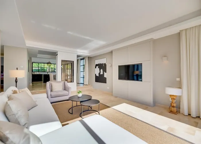 Vacation I Lina, Golf Valley, Private Heated Pool, Jacuzzi, Close To The Marina Marbella