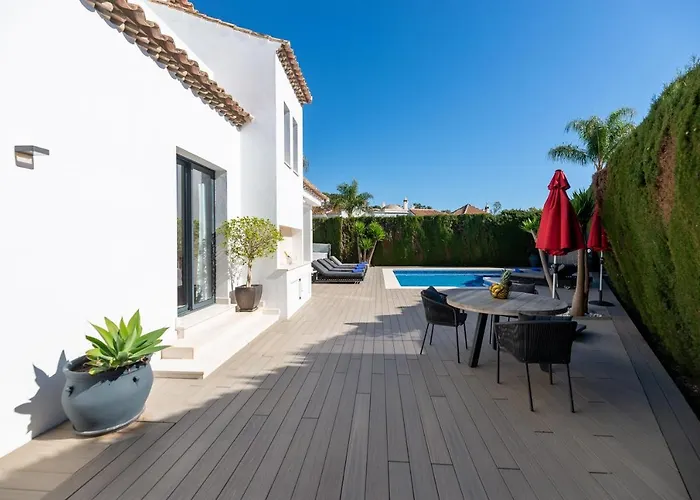 Villa Vacation I Lina, Golf Valley, Private Heated Pool, Jacuzzi, Close To The Marina