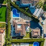 Vacation I Lina, Golf Valley, Private Heated Pool, Jacuzzi, Gated Community, Close To Puerto Banus * Marbella