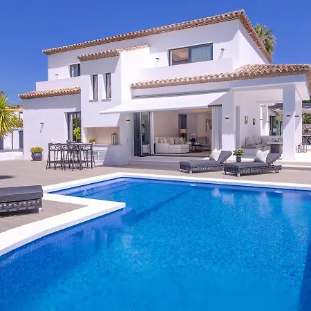 Vacation I Lina, Golf Valley, Private Heated Pool, Jacuzzi, Close To The Marina