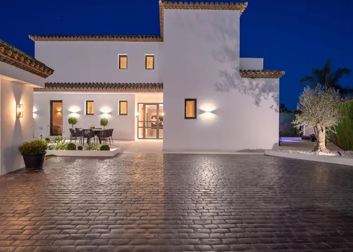 Vacation I Lina, Golf Valley, Private Heated Pool, Jacuzzi, Close To The Marina