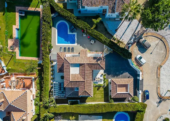 Vacation I Lina, Golf Valley, Private Heated Pool, Jacuzzi, Close To The Marina * Marbella