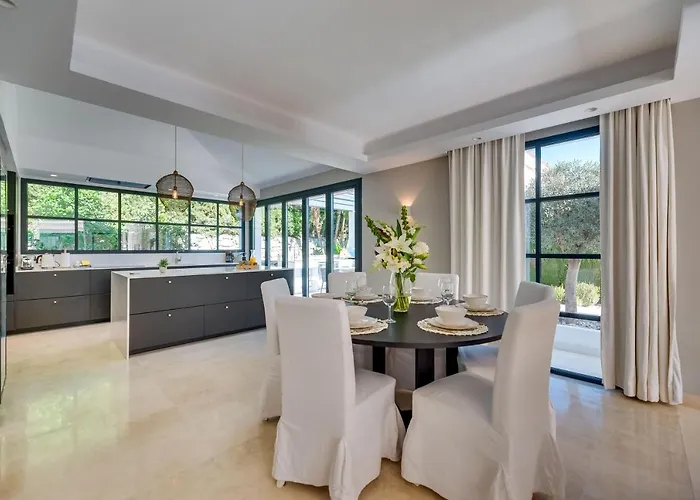 Vacation I Lina, Golf Valley, Private Heated Pool, Jacuzzi, Close To The Marina Vila
