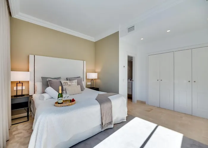 Vacation I Lina, Golf Valley, Private Heated Pool, Jacuzzi, Close To The Marina Villa *