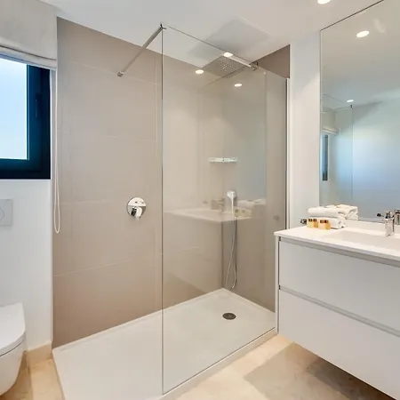 Vacation I Lina, Golf Valley, Private Heated Pool, Jacuzzi, Close To The Marina * Marbella