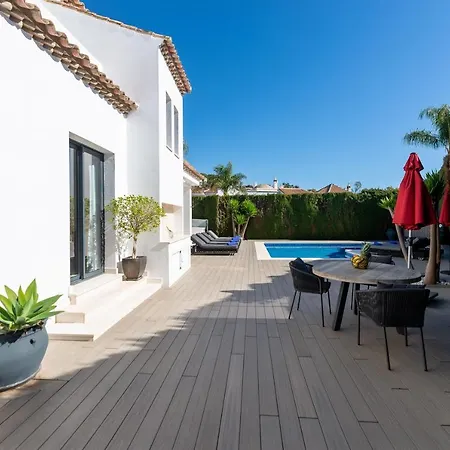 Villa Vacation I Lina, Golf Valley, Private Heated Pool, Jacuzzi, Close To The Marina